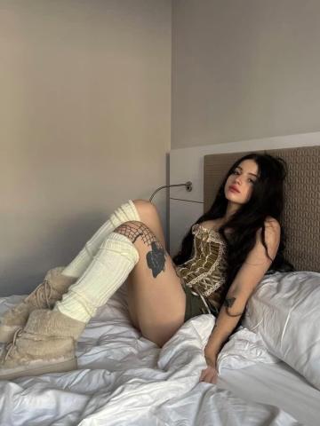 Моника фото 3